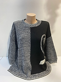 KIRÇILLI APLİK TRİKO BLUZ